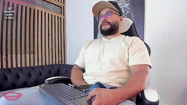 Luke  09 online show from March 6, 11:47 am