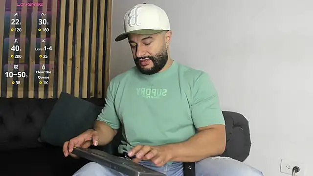 Luke  09 online show from December 24, 12:00 pm