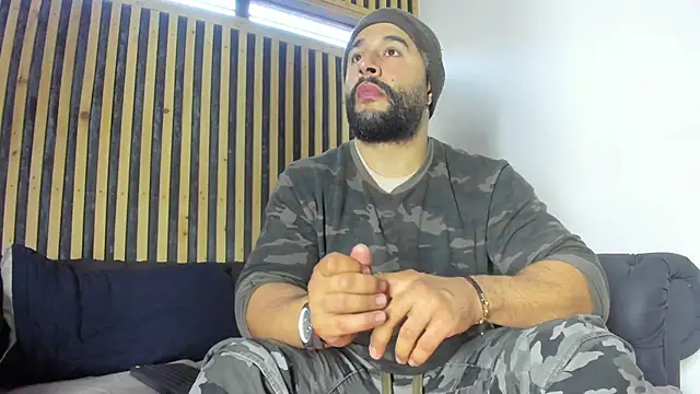 Luke  09 online show from December 12, 12:12 pm