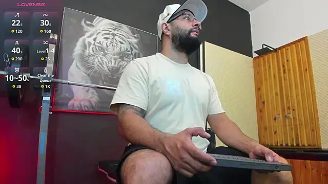 Luke  09 online show from February 1, 11:31 am