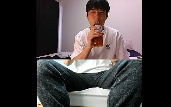 whitebriefboy online show from November 11, 4:39 am