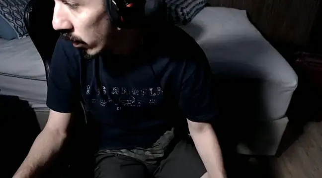 Snapshot of ViniBruv chatting on February 9, 4:46 am ViniBruv online show from February 9, 4:46 am