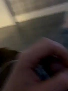 bigb246812 online show from December 18, 8:21 am