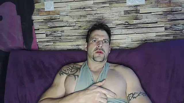 XxBigboybandxX online show from February 8, 7:48 am