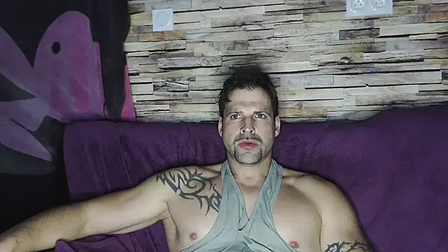 XxBigboybandxX online show from February 12, 7:02 pm