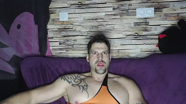 XxBigboybandxX online show from February 26, 6:53 pm