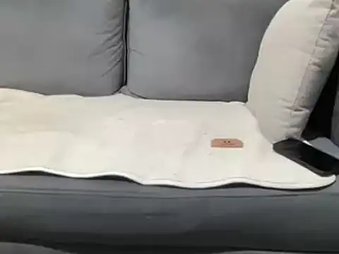 4small4inchlol online show from March 18, 2:50 pm