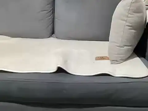 4small4inchlol online show from March 15, 9:38 pm