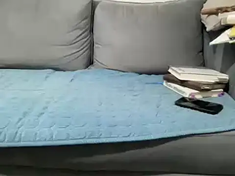 4small4inchlol online show from March 8, 9:08 pm