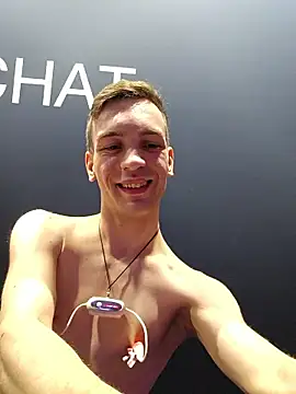 nickdtr online show from September 26, 11:19 am