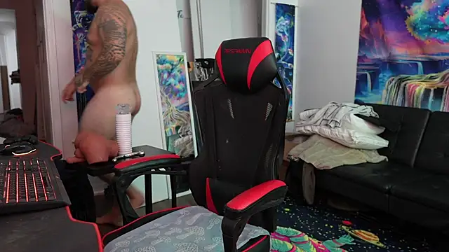 B The Creator X online show from January 7, 6:57 pm