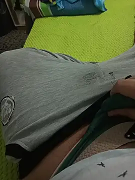 beautiful hands  online show from February 12, 8:53 am