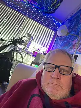 Mimmoromeo1973 online show from February 6, 10:28 pm