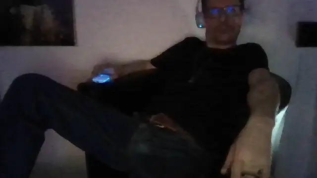 Minm666 online show from March 9, 10:15 pm