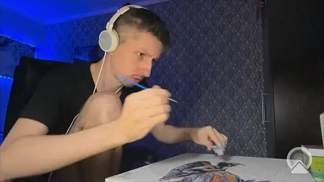 Aki-Laky online show from December 18, 8:27 pm