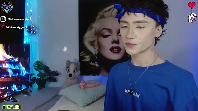 maxiy 001 online show from March 8, 7:40 pm