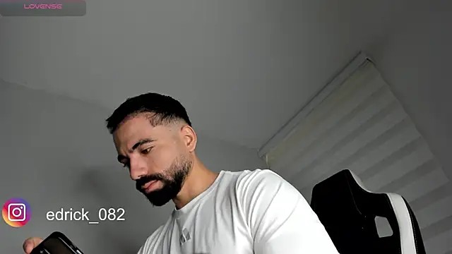 edrick walton1 online show from January 2, 11:52 am