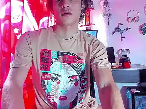 LilOwen  online show from June 13, 9:23 pm