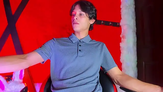 LilOwen  online show from February 23, 7:04 pm