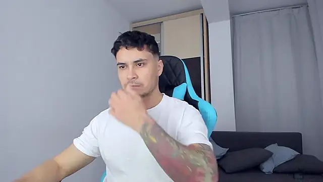 MatMalonne online show from December 12, 5:52 am