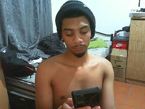 29YOURZ 28  online show from October 3, 6:57 pm