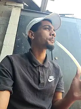 29YOURZ 28  online show from October 10, 1:27 pm