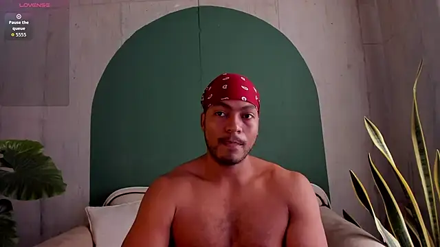 noah jones   online show from November 30, 3:36 pm