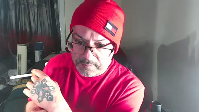 Snapshot of RickStone51 chatting on October 15, 12:29 am RickStone51 online show from October 15, 12:29 am
