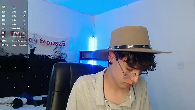 Jeam hot online show from October 31, 9:51 pm