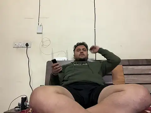 Snapshot of gauravgay93 chatting on January 24, 6:04 pm gauravgay93 online show from January 24, 6:04 pm