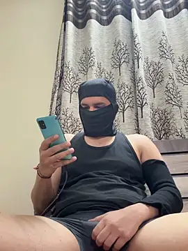 Snapshot of gauravgay93 chatting on September 11, 6:51 pm gauravgay93 online show from September 11, 6:51 pm