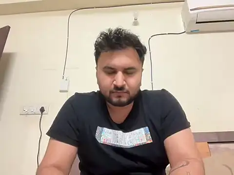 Snapshot of gauravgay93 chatting on February 22, 5:42 pm gauravgay93 online show from February 22, 5:42 pm