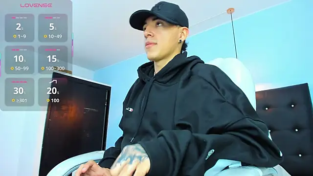 Lobo 17  online show from October 23, 4:05 am