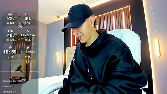 Lobo 17  online show from February 6, 7:49 am