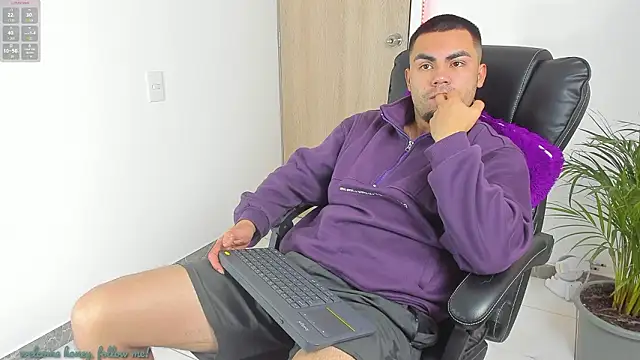 kalivan voinesscu online show from March 4, 8:43 am