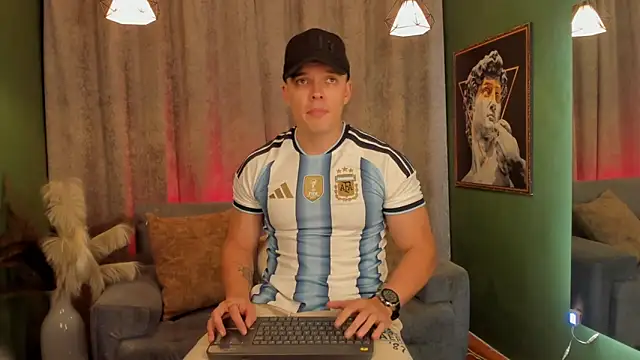 Jake Tylerr  online show from June 22, 7:29 pm