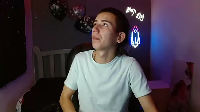 JackSwan18 online show from January 10, 12:36 pm