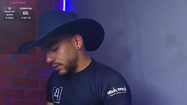 Leandro valenzuela online show from March 10, 12:27 am