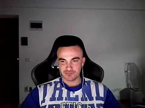 mu5clemania2 online show from December 3, 7:00 pm