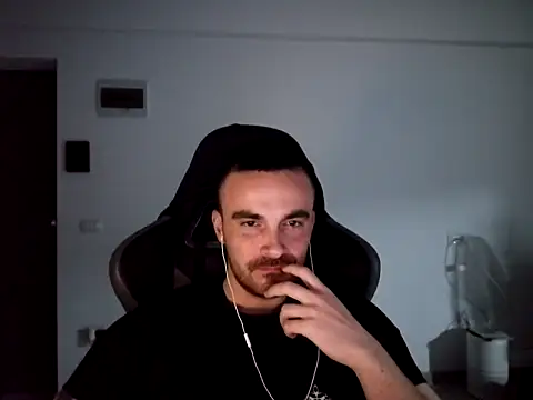 mu5clemania2 online show from December 13, 7:10 pm