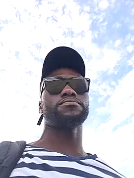 bull Giant online show from December 18, 2:06 pm