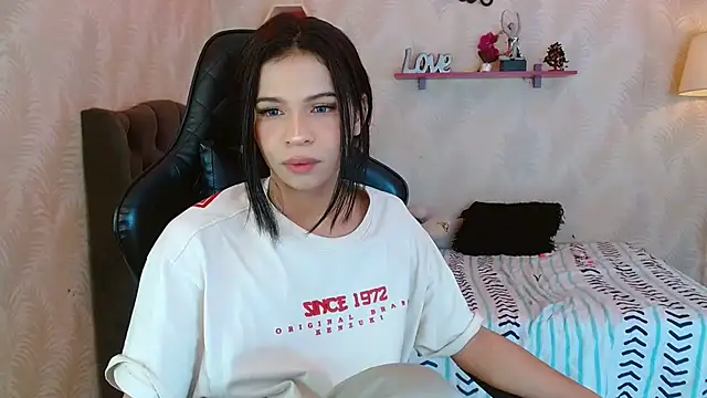 andy bell x online show from September 12, 6:24 am