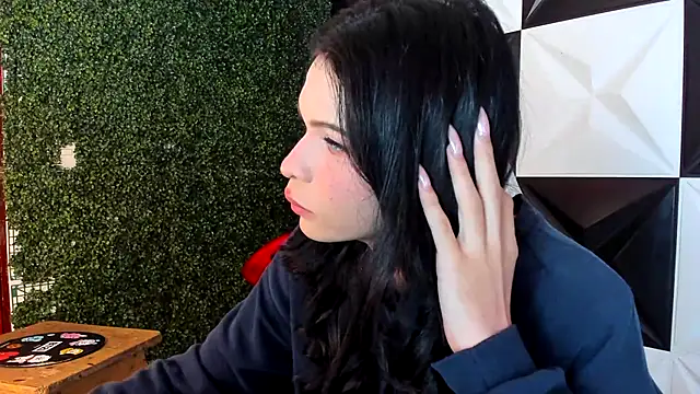 andy bell x online show from October 29, 5:10 am