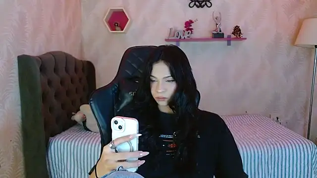 andy bell x online show from October 22, 5:00 am