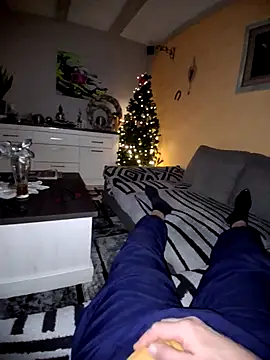 schlonzi81 online show from December 14, 9:00 pm