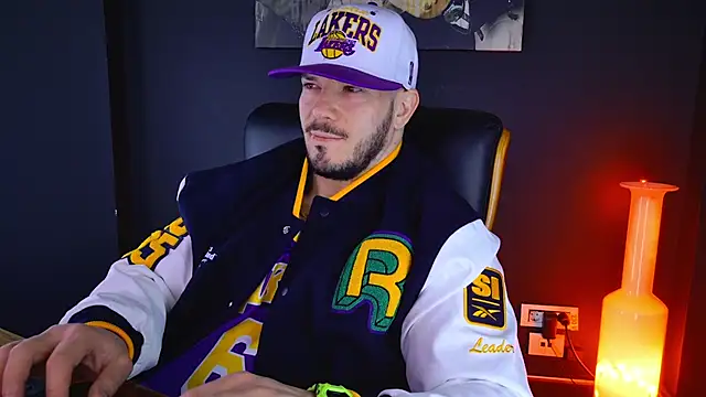 AngeloEric online show from February 7, 8:01 am