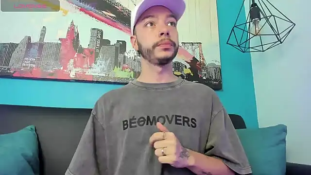 noah ricci online show from December 24, 11:17 am