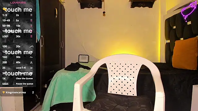 Snapshot of RyanRizzo chatting on March 17, 4:54 pm RyanRizzo online show from March 17, 4:54 pm