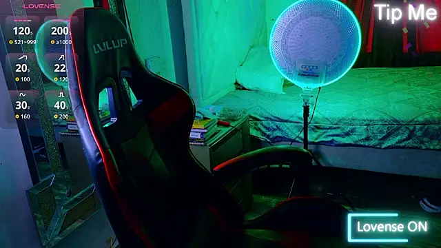 Rich boy01 online show from February 14, 6:14 pm