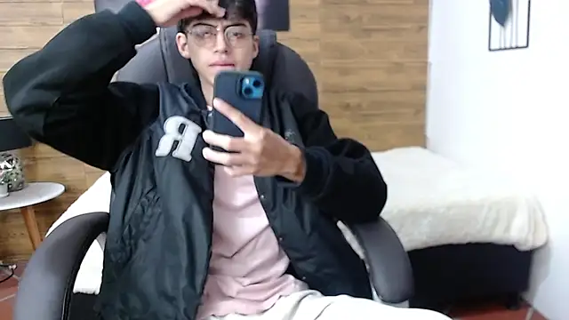 jhoellx online show from December 17, 12:54 pm